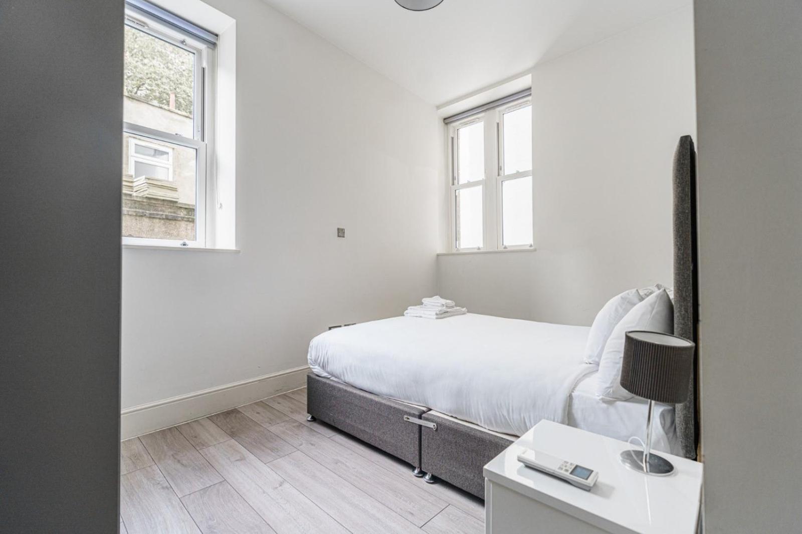 The Apartments Kensington High Street Londra Esterno foto