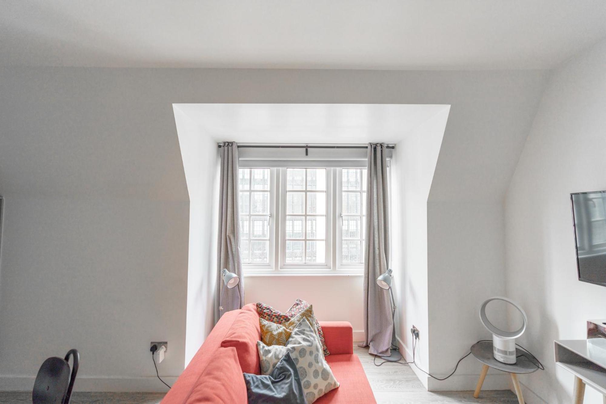 The Apartments Kensington High Street Londra Esterno foto