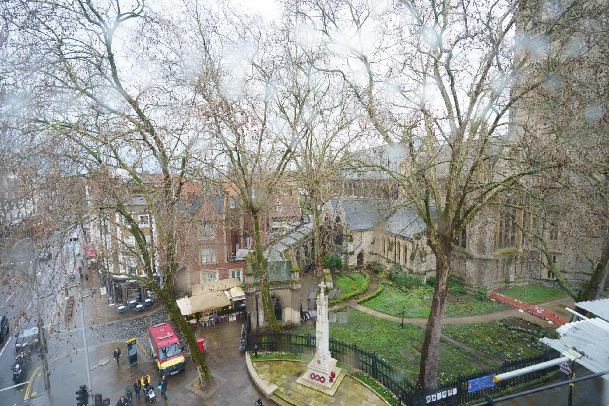 The Apartments Kensington High Street Londra Esterno foto